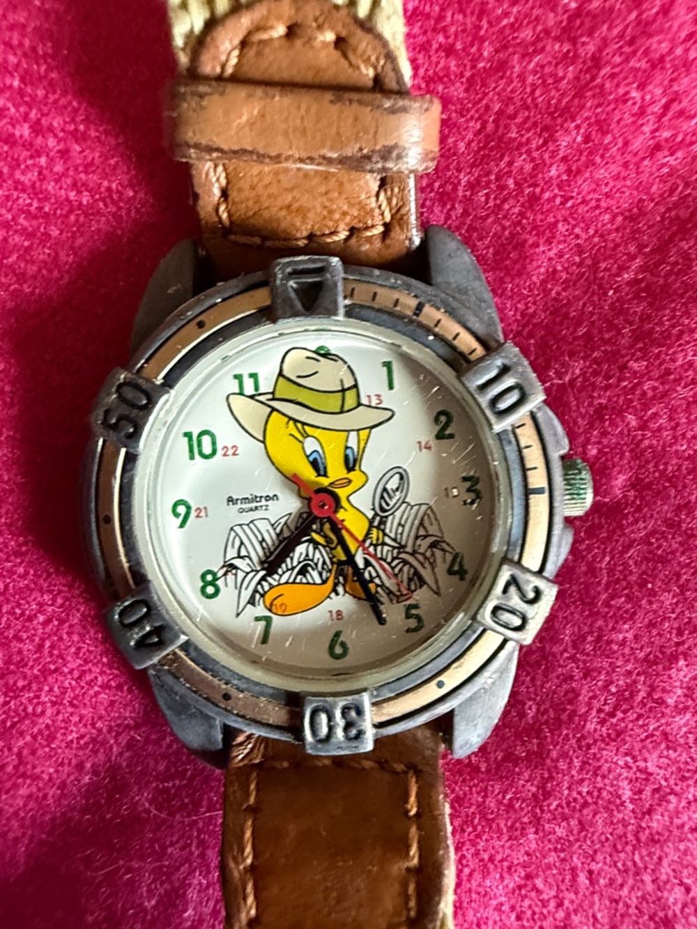 Looney Tunes Mania Tweety Bird Watch with Cowboy Hat